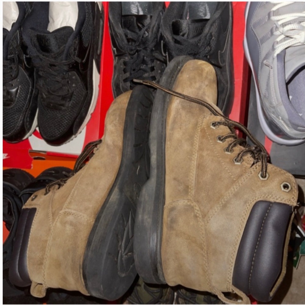 Steel toe Boots